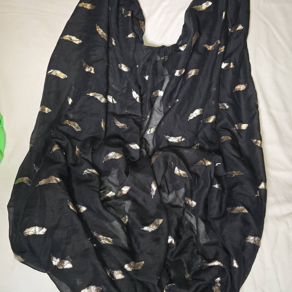 Source Unknown Black and Gold Feather Scarf